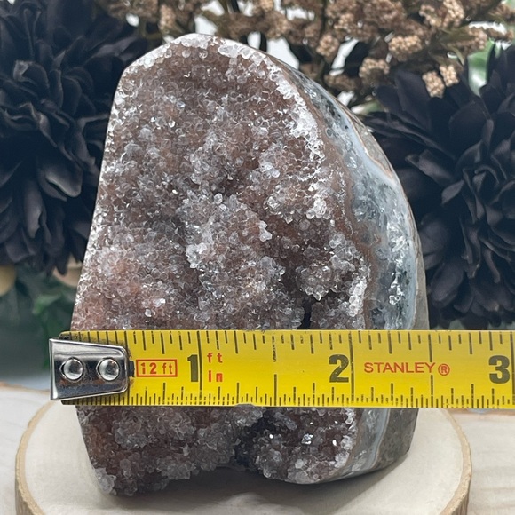 Pink Rainbow Amethyst Cut Base with Red Hematite and a Quartz Banding - Picture 7 of 9